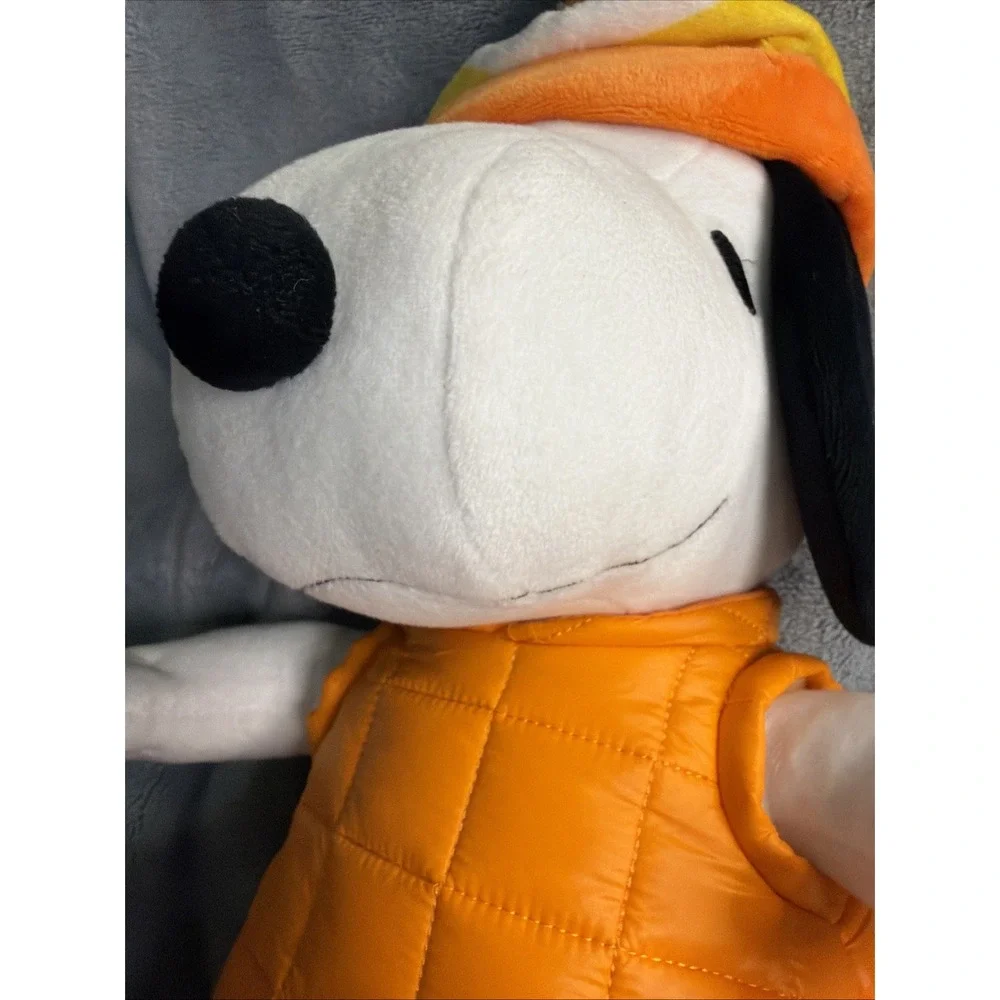 Peanuts Snoopy Orange Puffer Vest Fall  Candy Corn Beanie 14